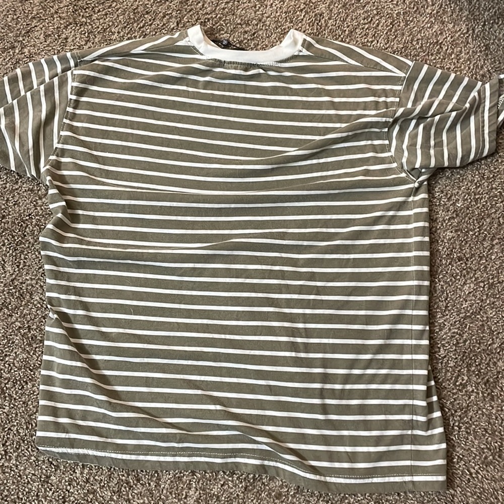 Missguided Striped T-Shirt - Picture 2 of 3